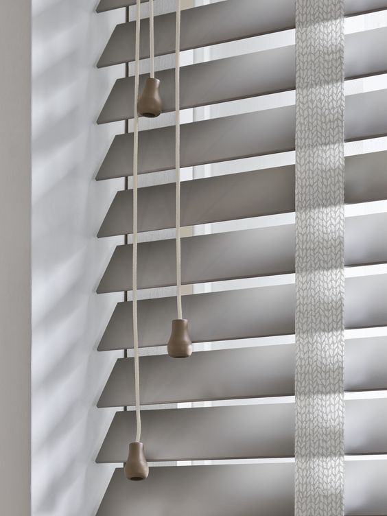 Raambekleding houten jaloezieën